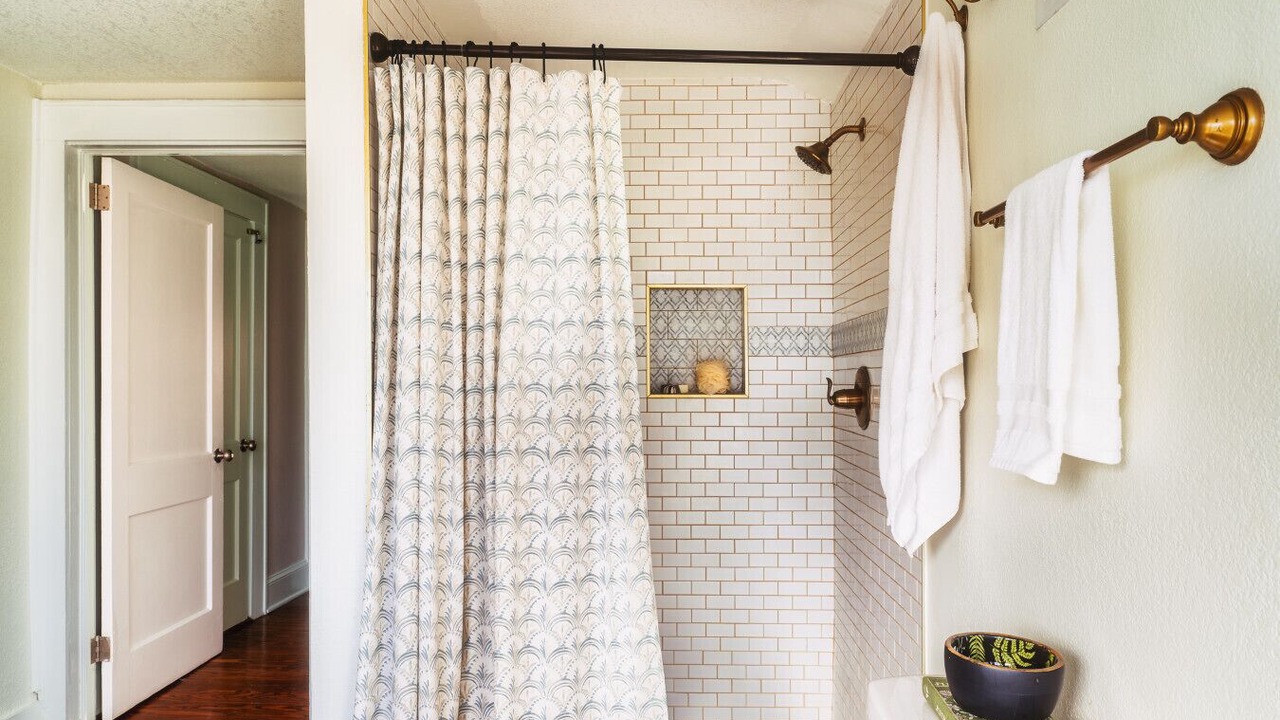 Photo of Bathroom in Wesley Heights