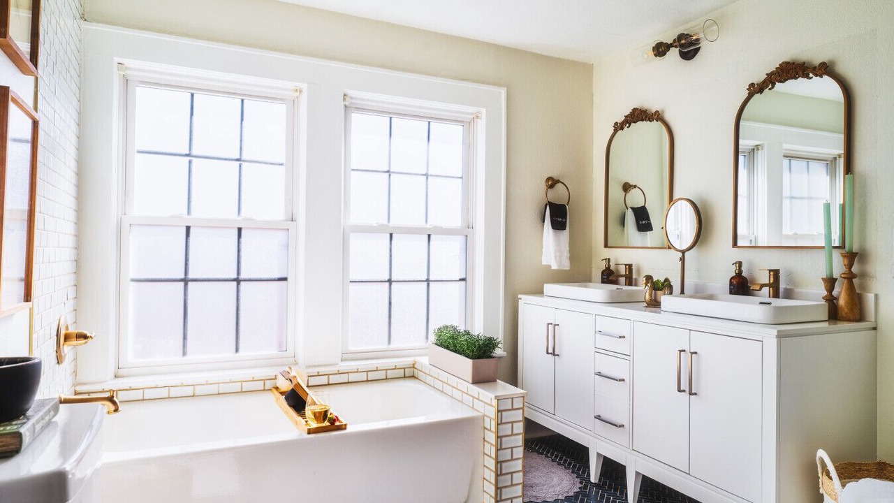 Photo of Bathroom in Wesley Heights