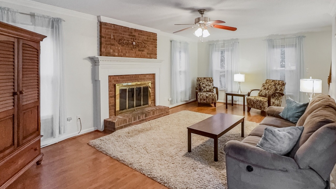 Photo of Livingroom in Greensboro