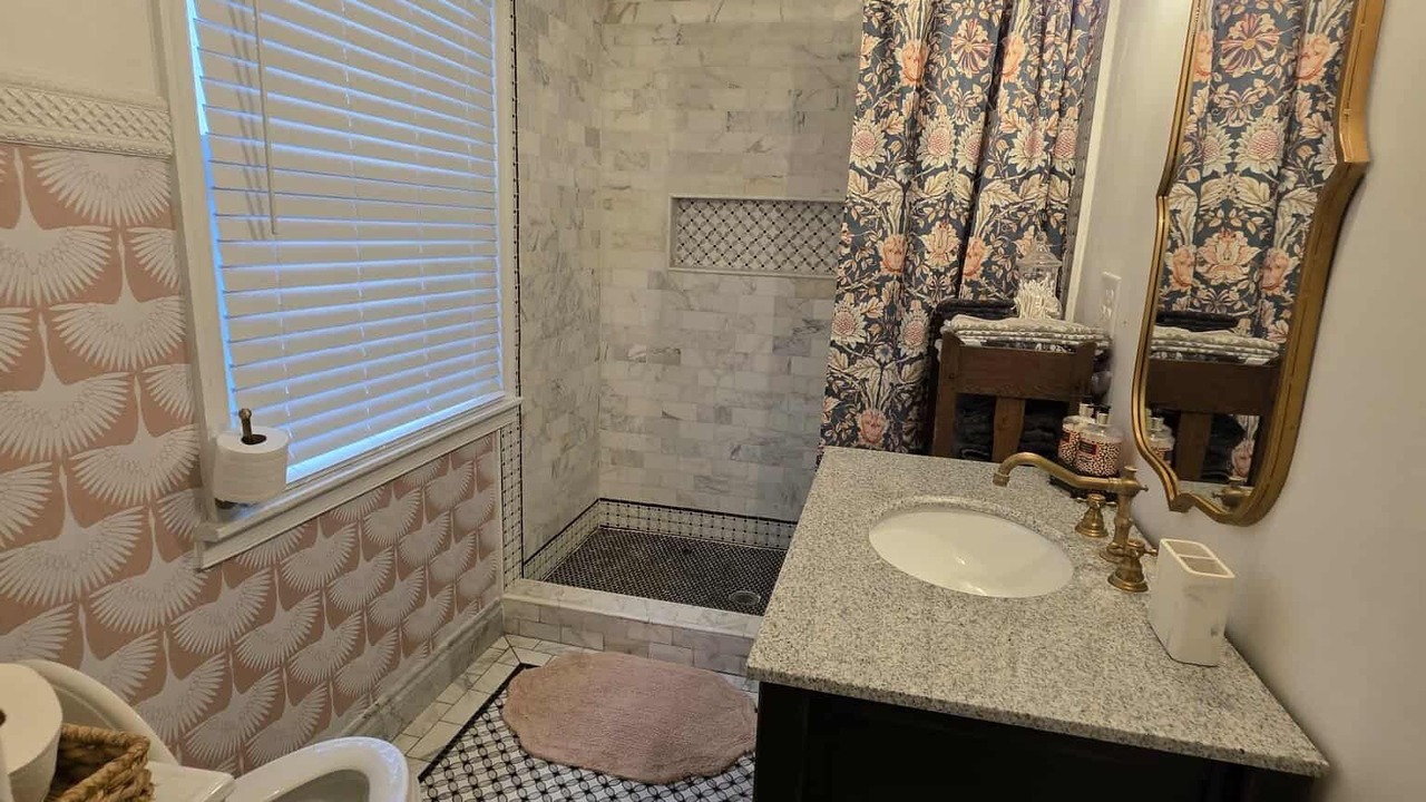 Photo of Bathroom in Erwin