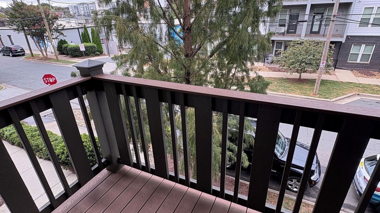 Photo of Patio Balcony in Plaza Midwood