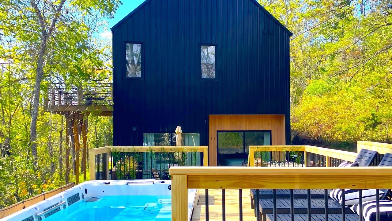 Photo of Outdoor in Weaverville