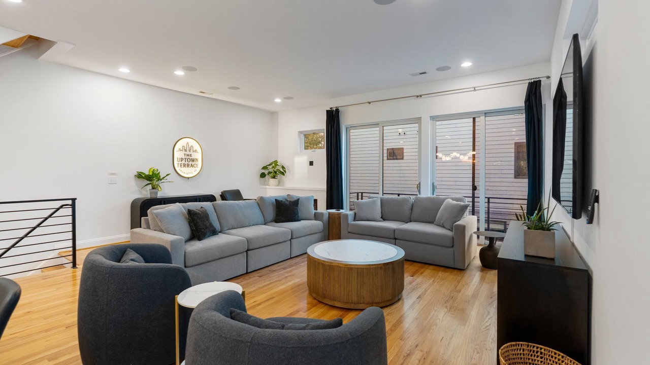 Photo of Livingroom in Third Ward