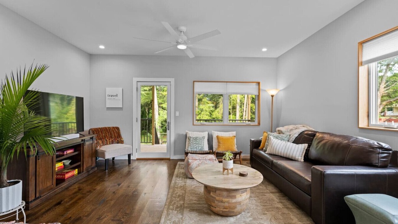Photo of Livingroom in Durham