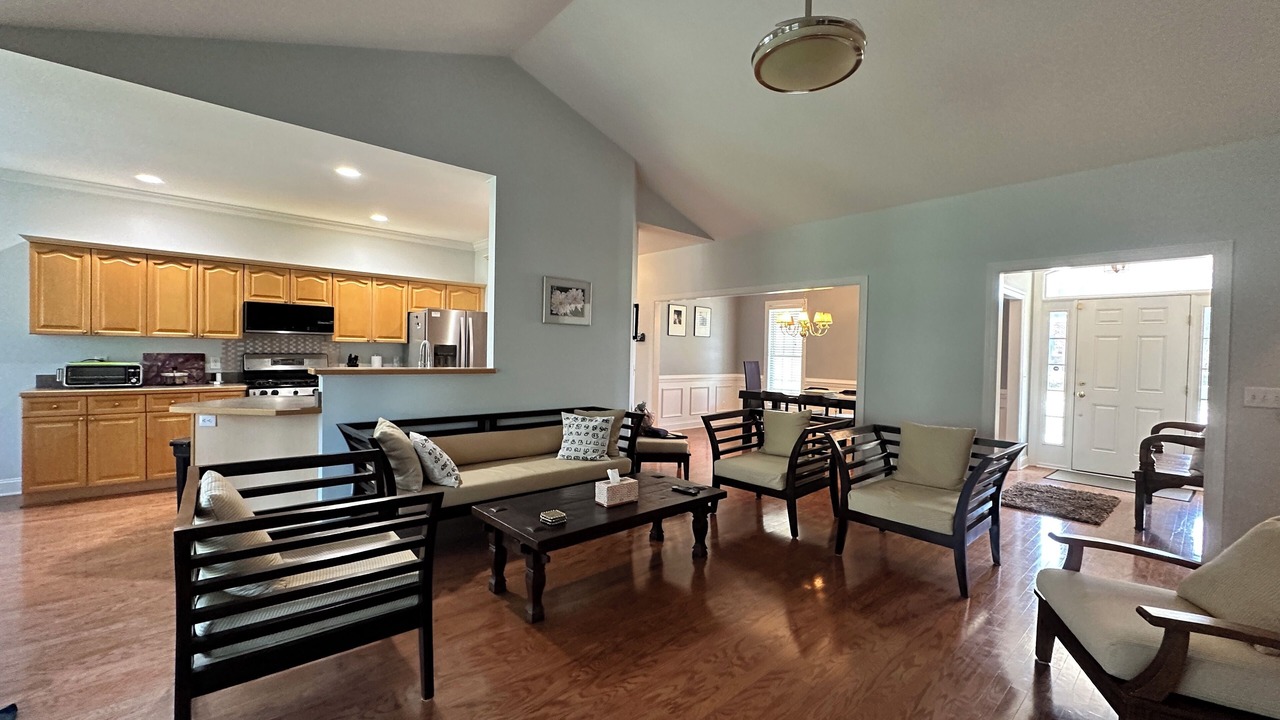 Photo of Livingroom in Leland