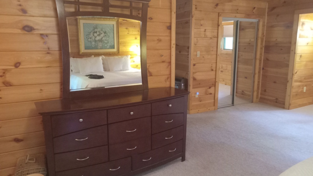 Photo of Bedroom in Glenville