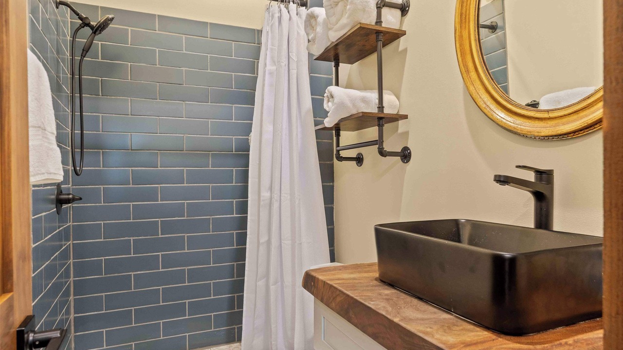 Photo of Bathroom in Highlands
