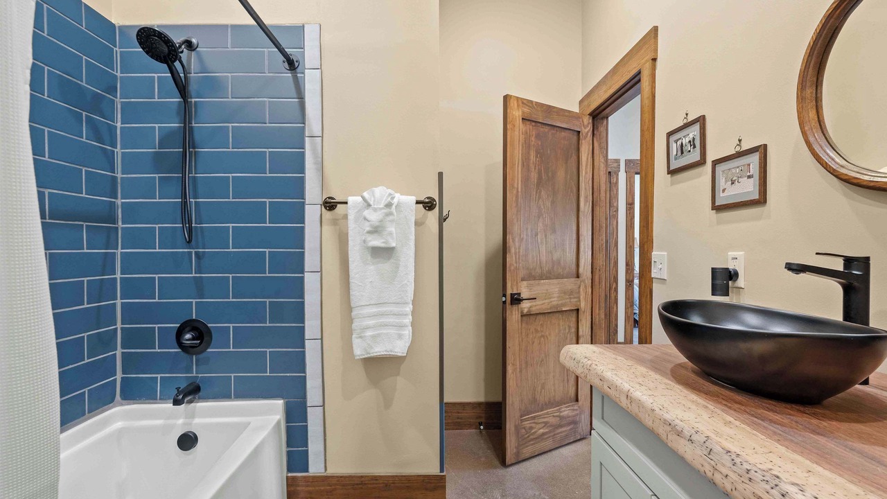 Photo of Bathroom in Highlands