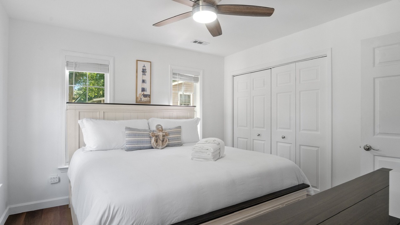 Photo of Bedroom in Minnesott Beach