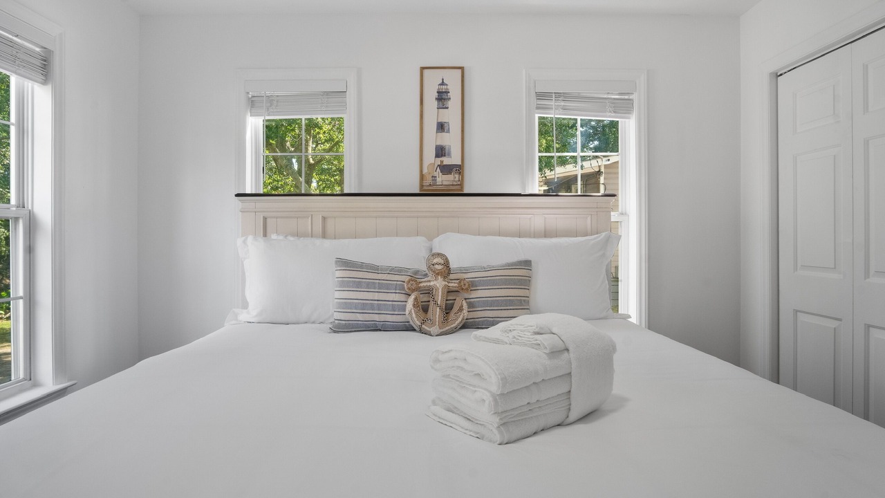 Photo of Bedroom in Minnesott Beach