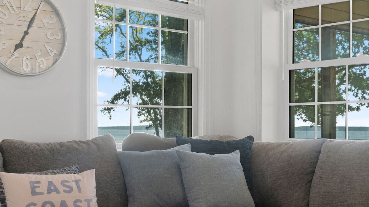 Photo of Livingroom in Minnesott Beach