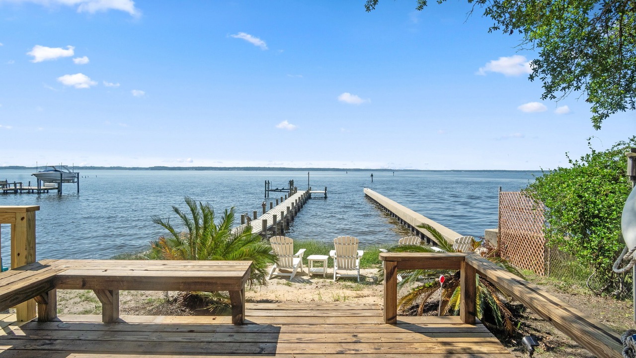 Photo of Patio Balcony in Minnesott Beach