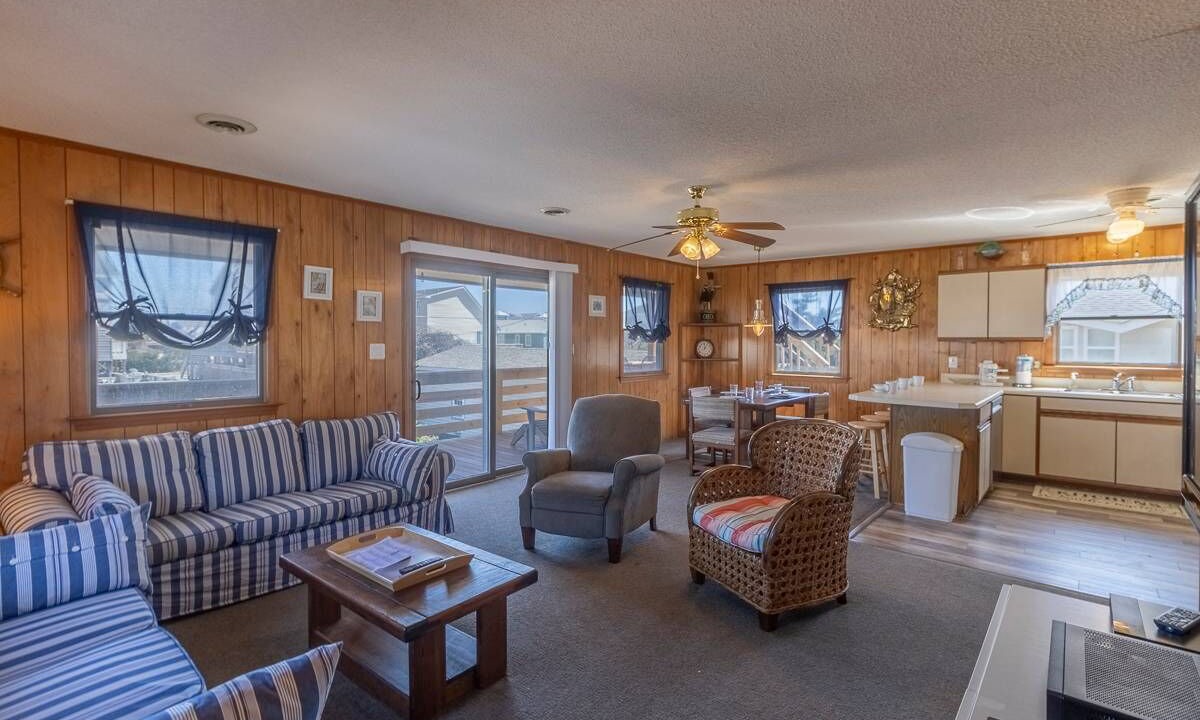 Photo of Livingroom in Kill Devil Hills