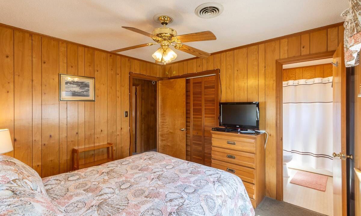 Photo of Bedroom in Kill Devil Hills