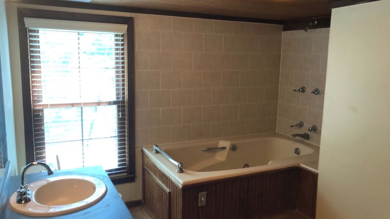 Photo of Bathroom in Apex