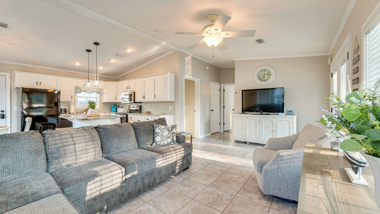 Photo of Livingroom in New London