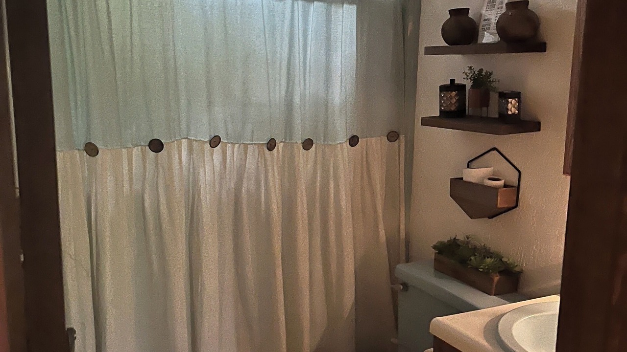 Photo of Bathroom in Otto