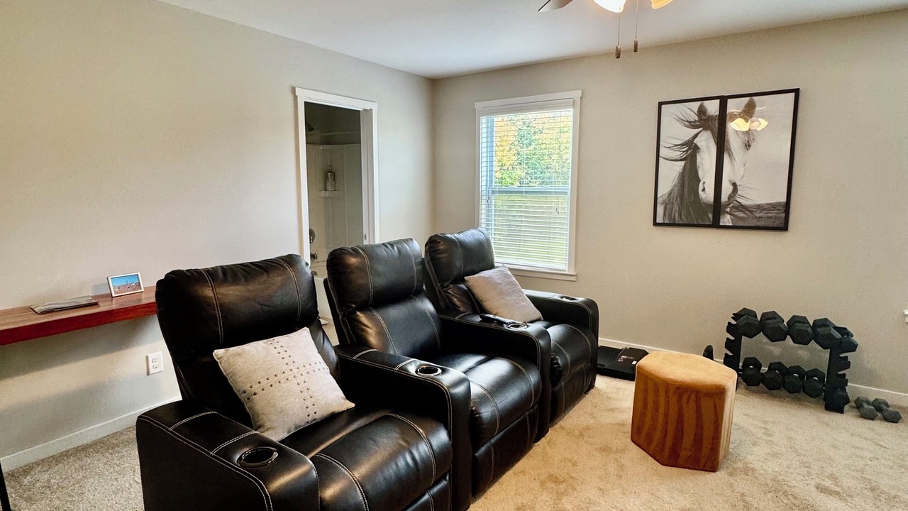 Photo of Livingroom in Monroe
