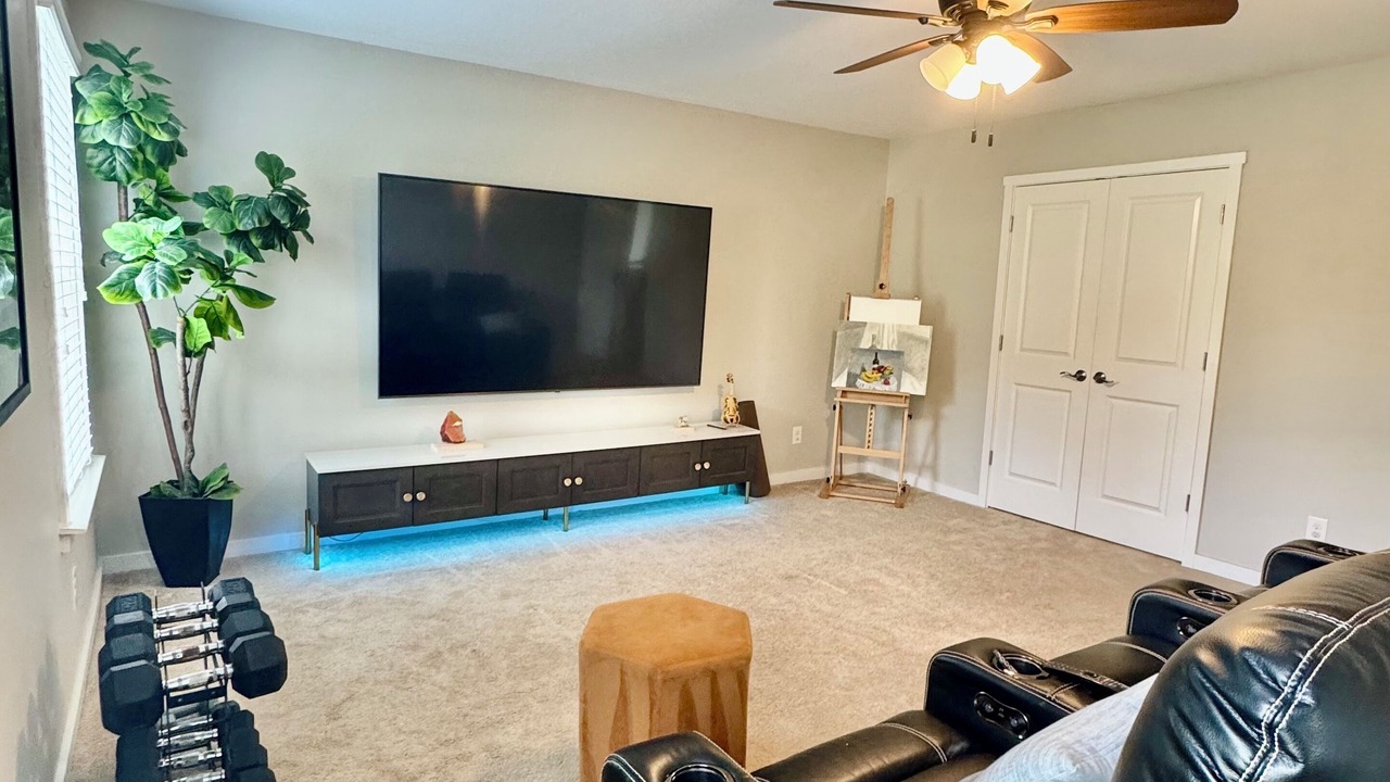 Photo of Livingroom in Monroe
