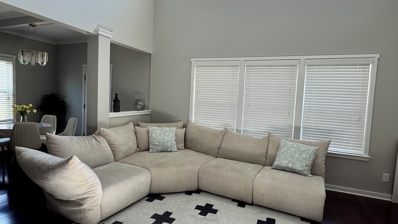 Photo of Livingroom in Monroe