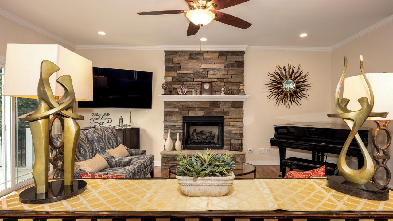 Photo of Livingroom in Black Mountain