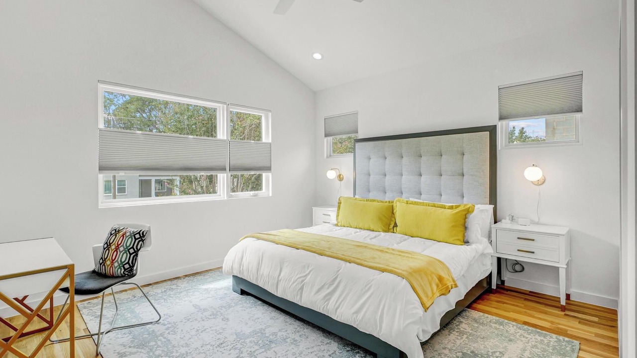 Photo of Bedroom in Downtown
