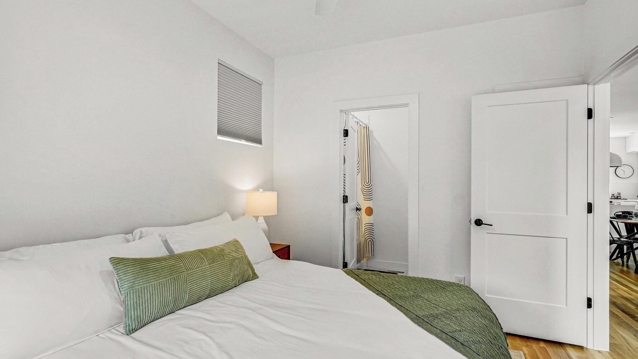 Photo of Bedroom in Downtown