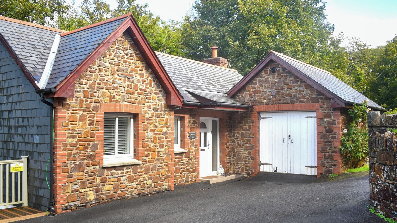 Photo of Outdoor in Barbrook