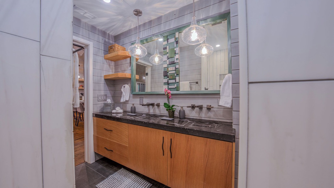 Photo of Bathroom in Marshall