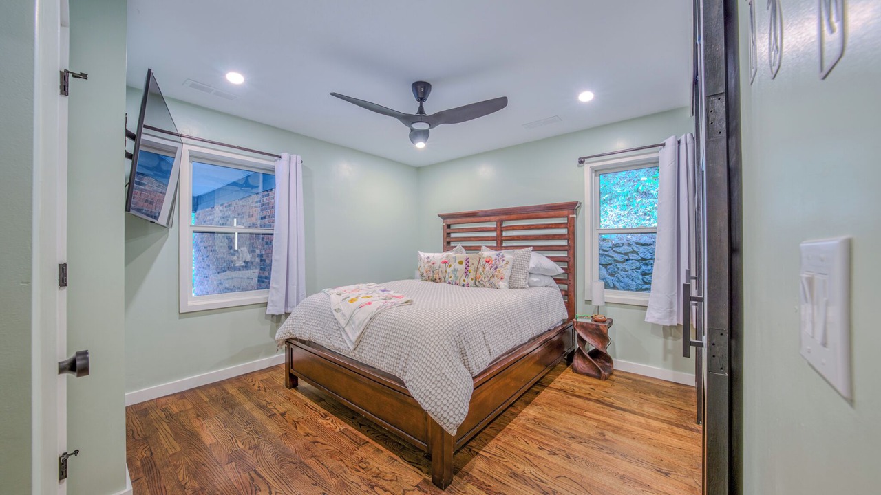 Photo of Bedroom in Marshall
