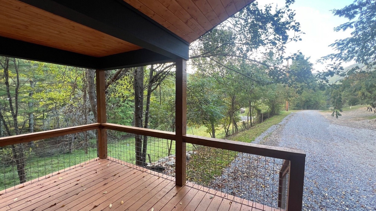 Photo of Patio Balcony in Burnsville