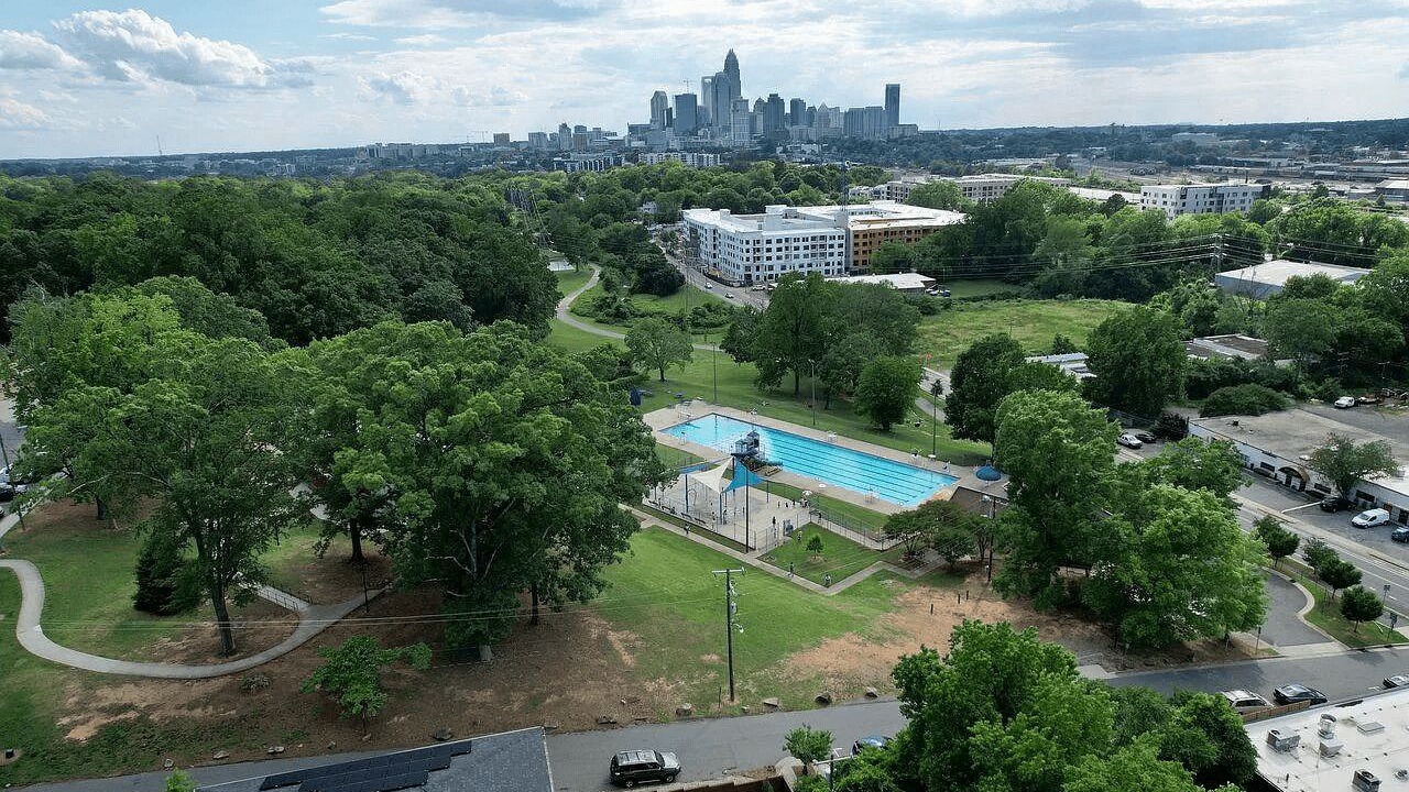 Photo of Outdoor in Villa Heights