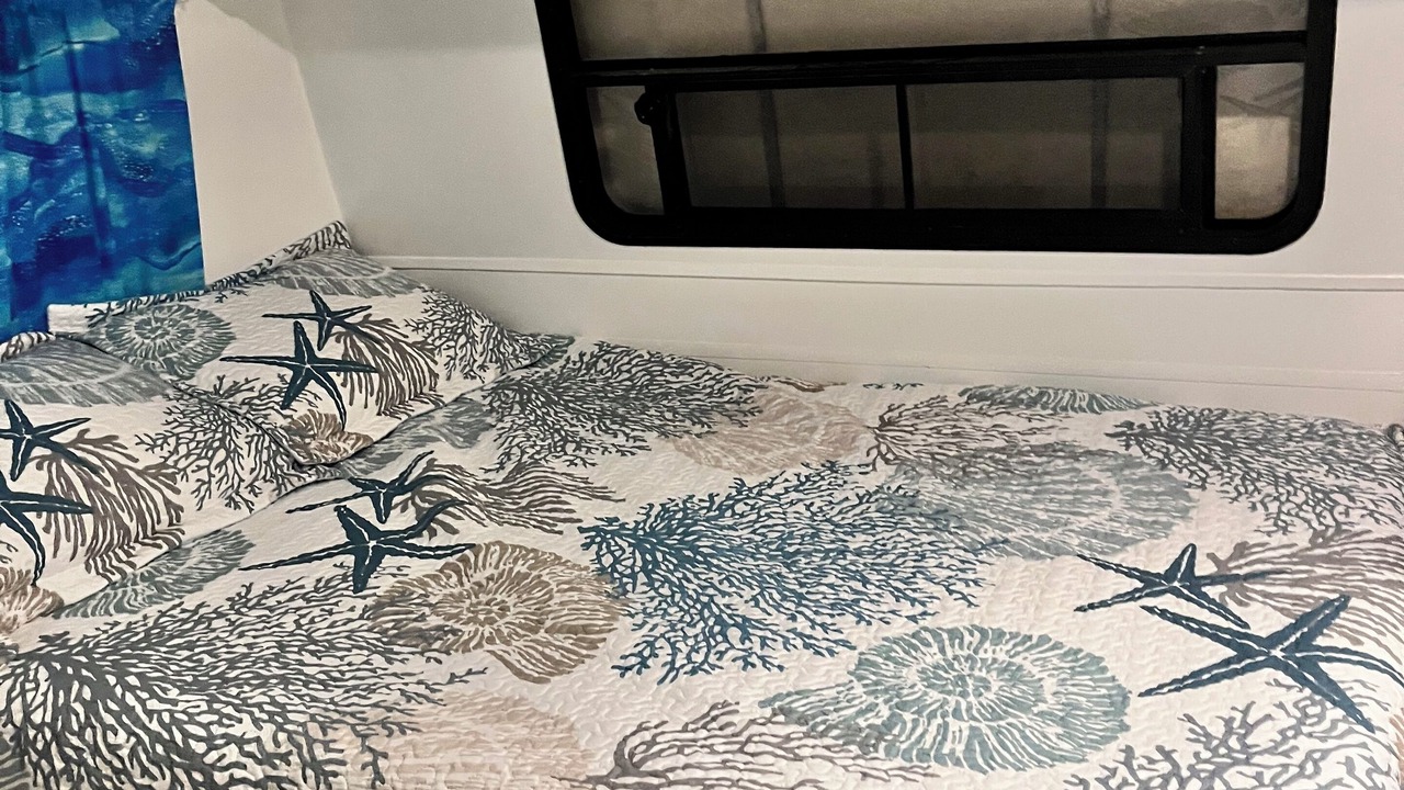 Photo of Bedroom in North Topsail Beach
