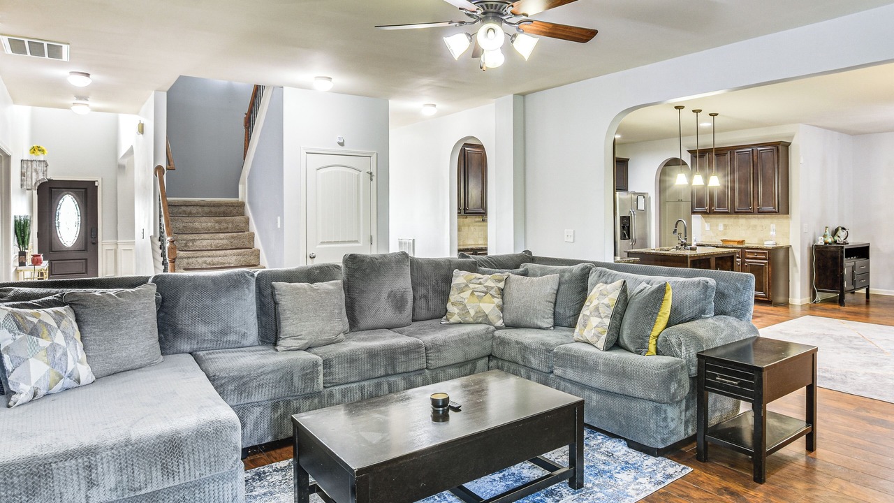 Photo of Livingroom in Cameron