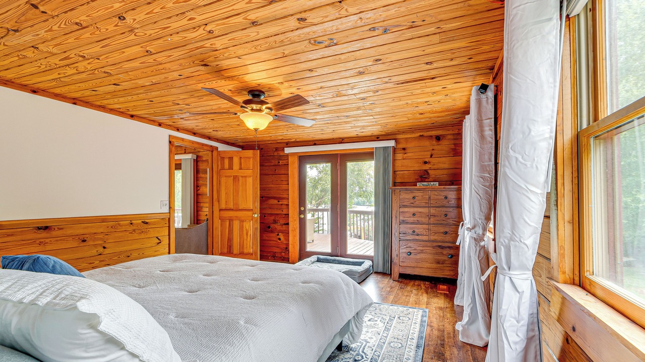 Photo of Bedroom in Semora