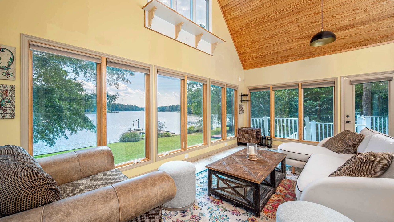 Photo of Livingroom in Hillsborough