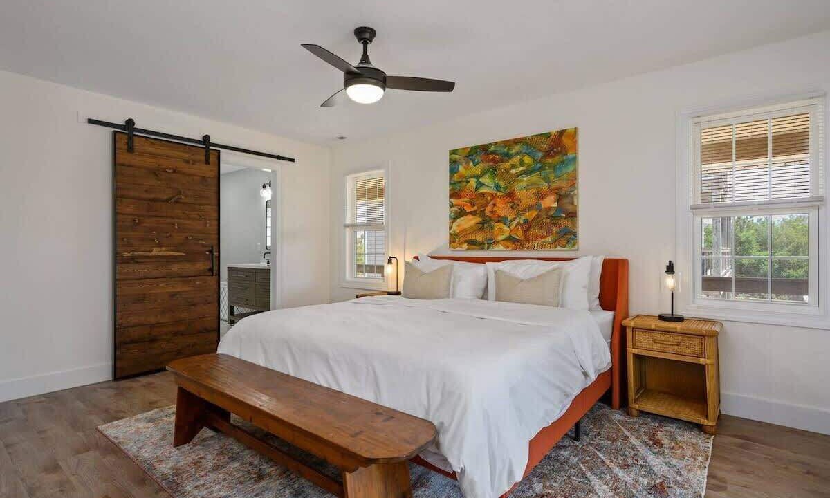 Photo of Bedroom in Colington
