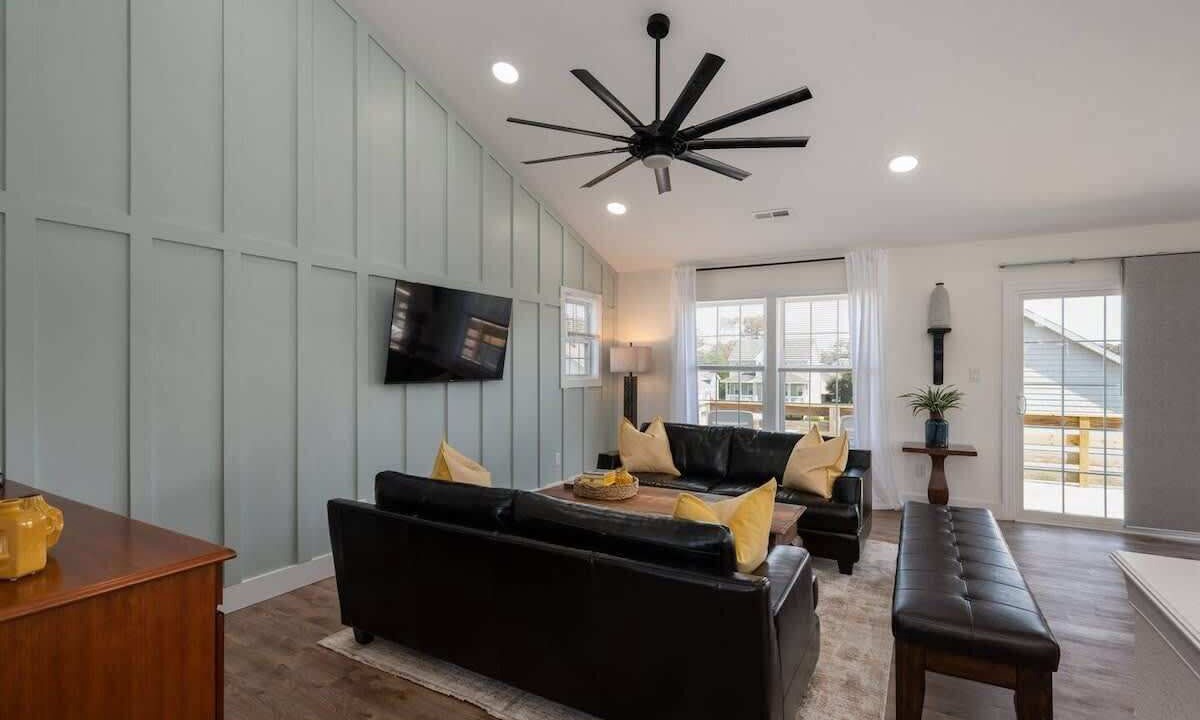 Photo of Livingroom in Colington