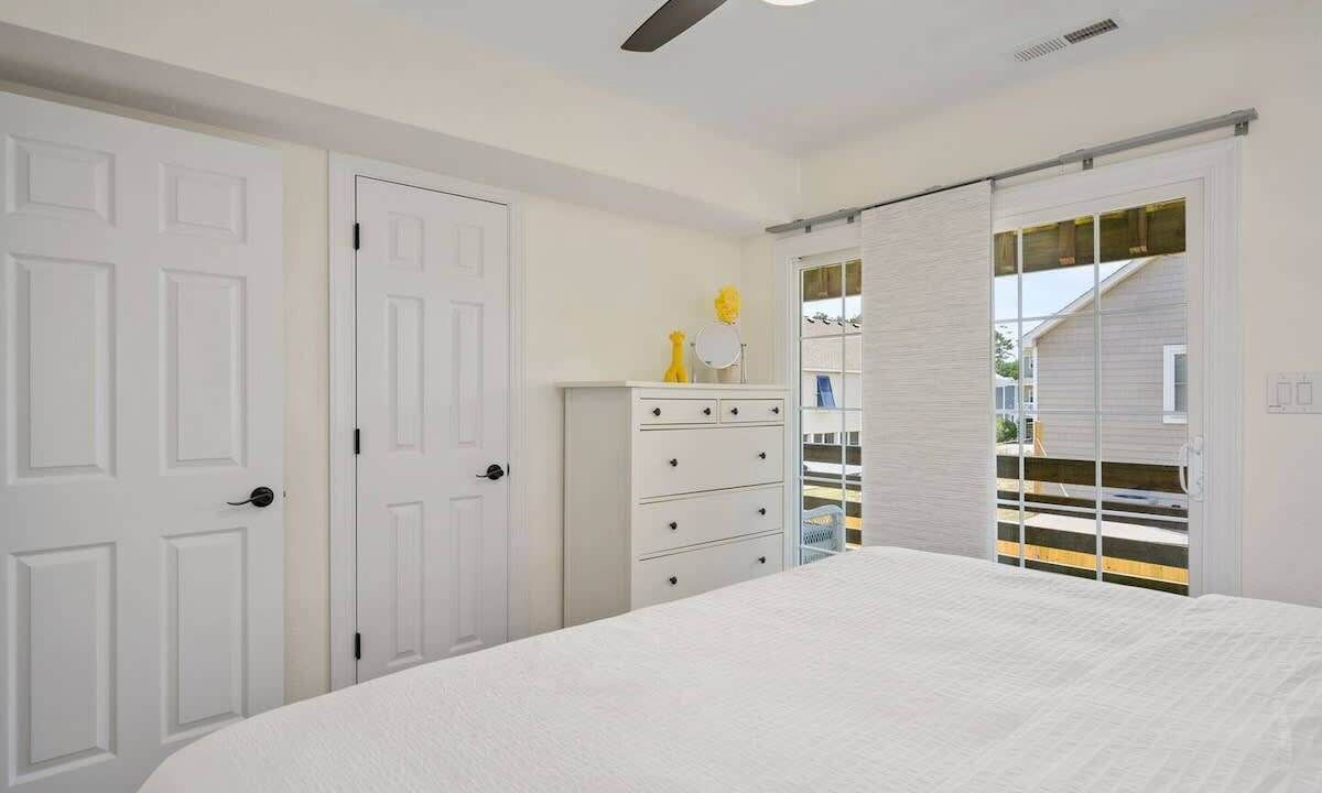 Photo of Bedroom in Colington