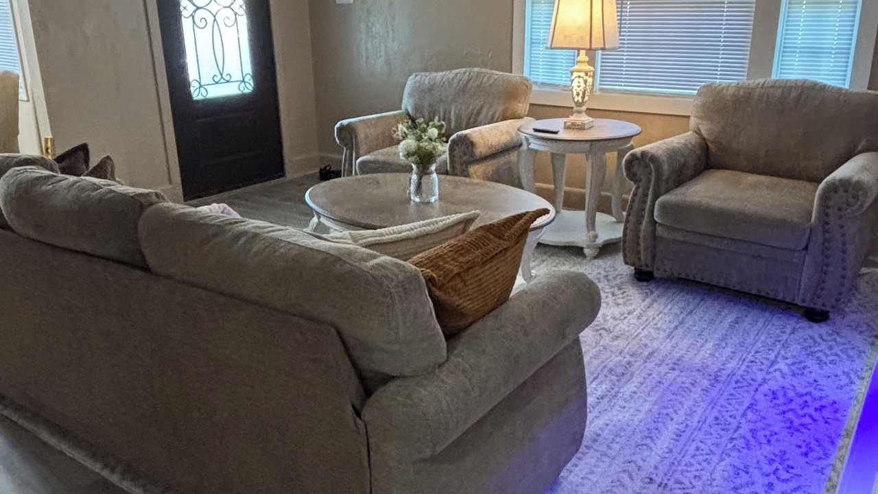 Photo of Livingroom in Jacksonville