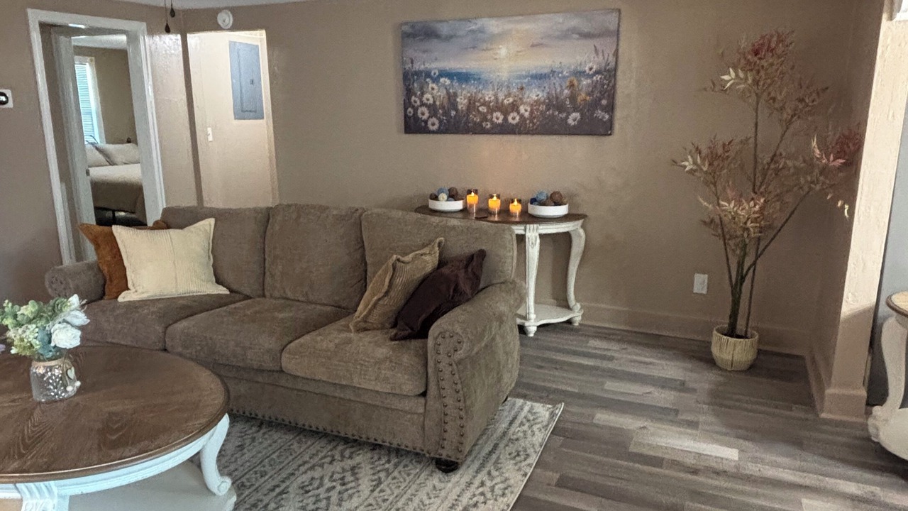 Photo of Livingroom in Jacksonville