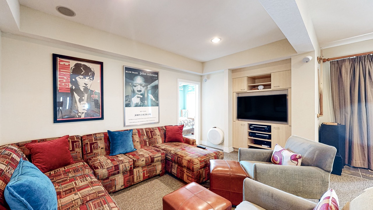 Photo of Bedroom in Whalehead Beach