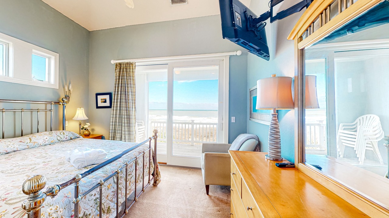 Photo of Others in Whalehead Beach