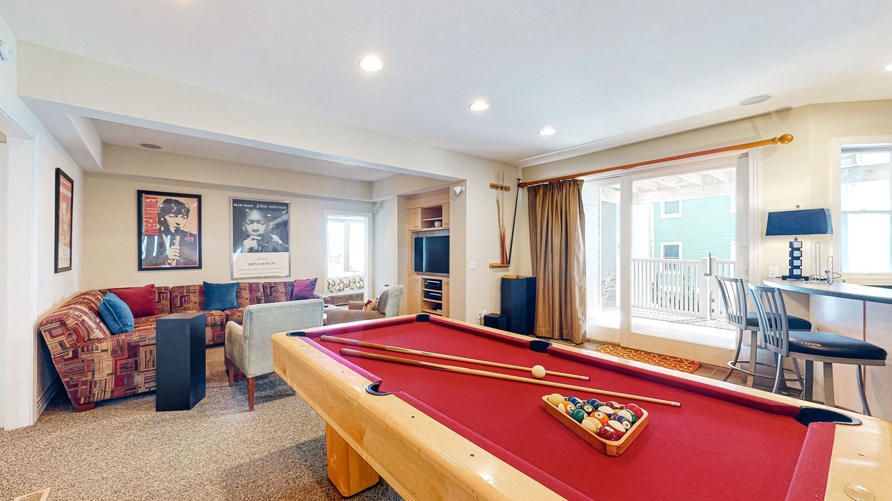 Photo of Bedroom in Whalehead Beach