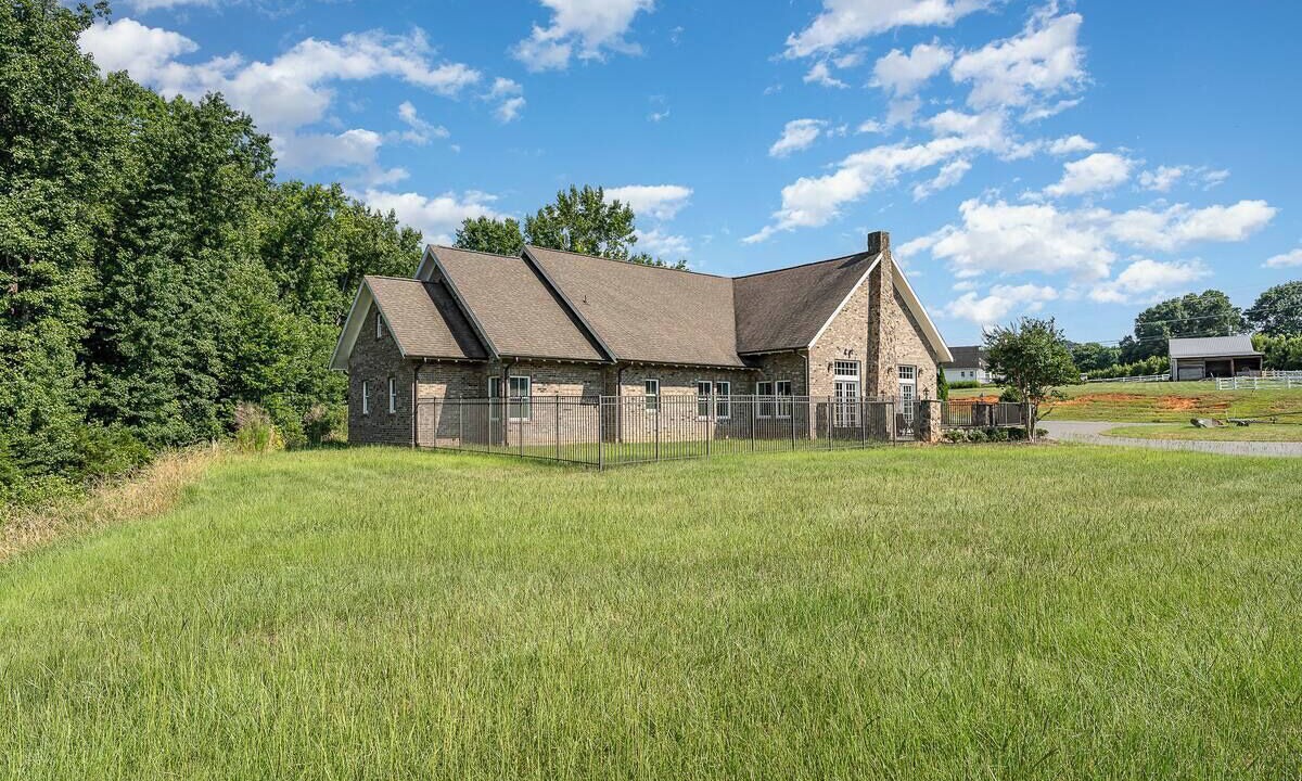 Photo of Outdoor in Matthews