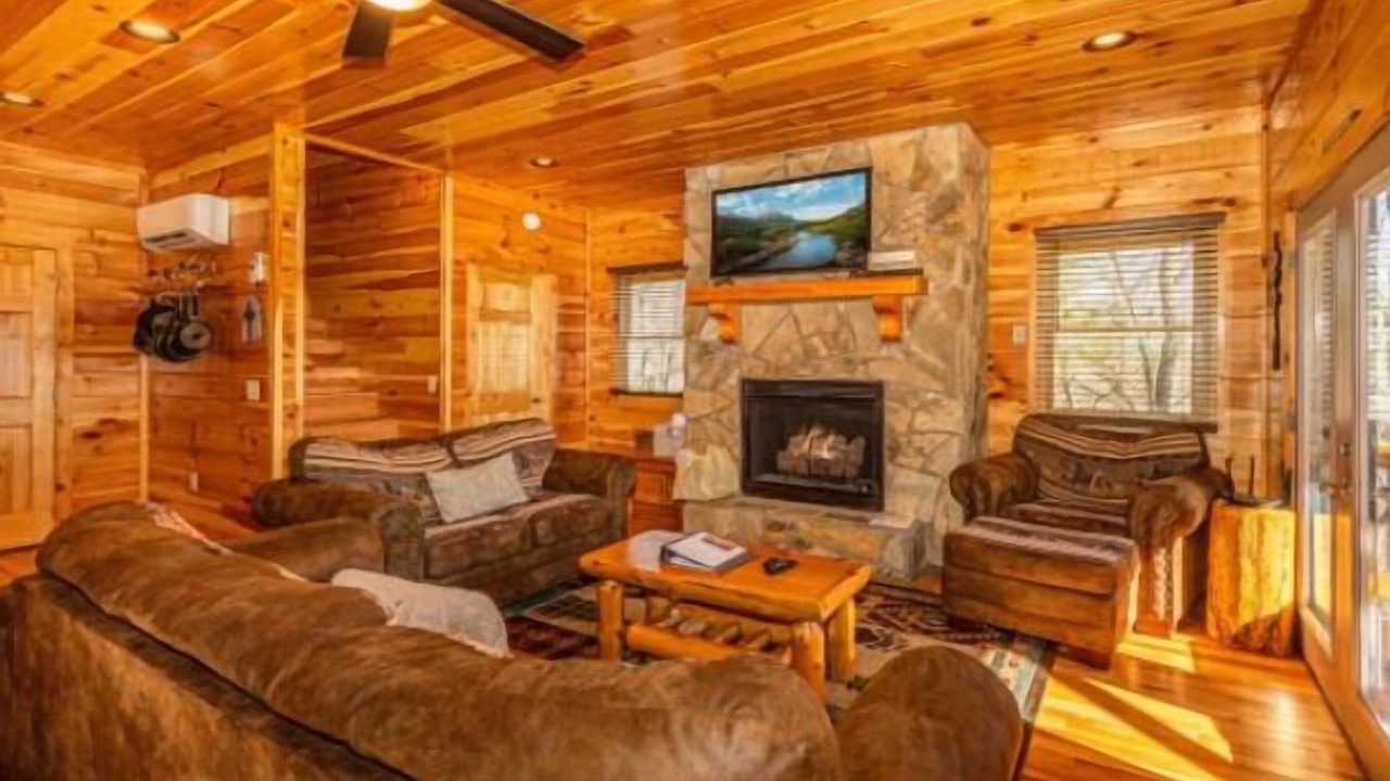 Photo of Livingroom in Almond