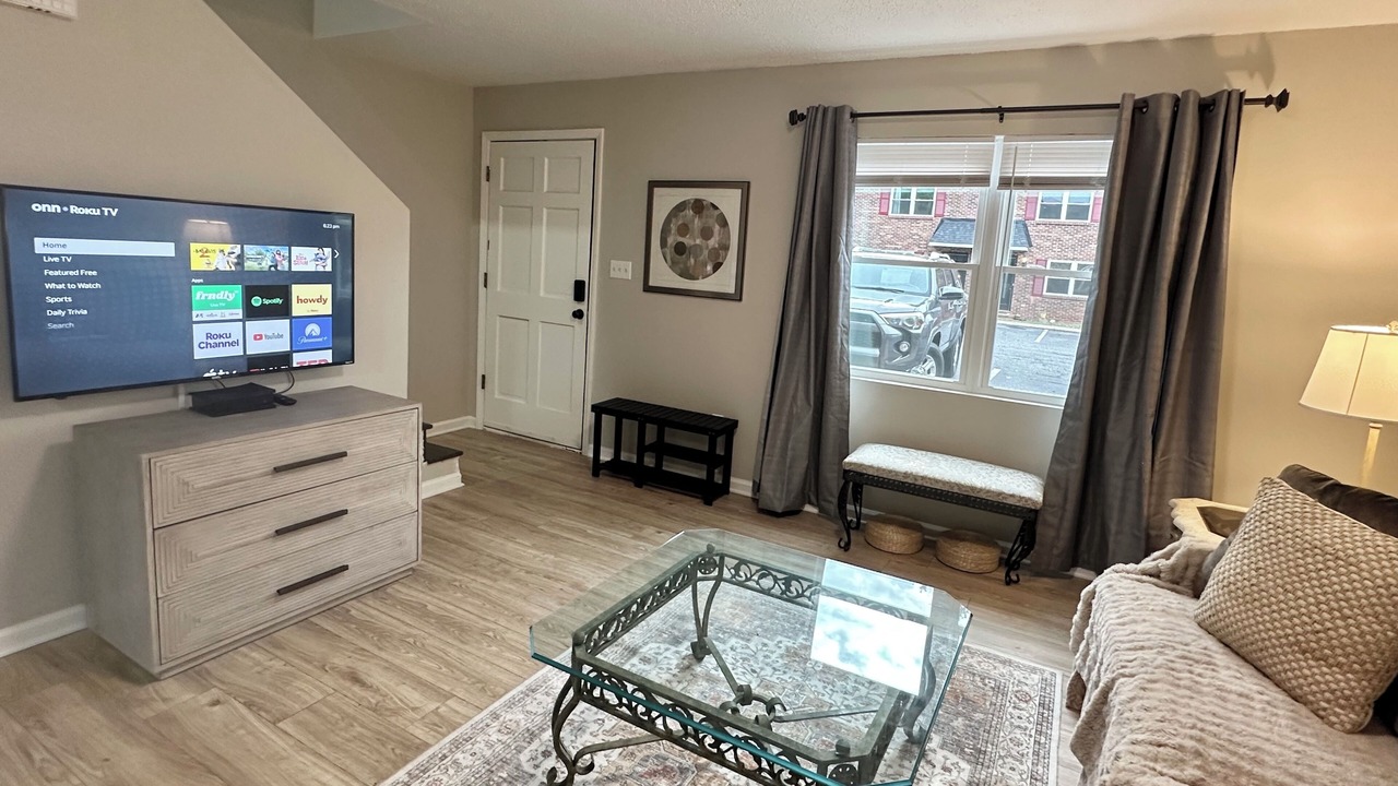 Photo of Livingroom in Hickory