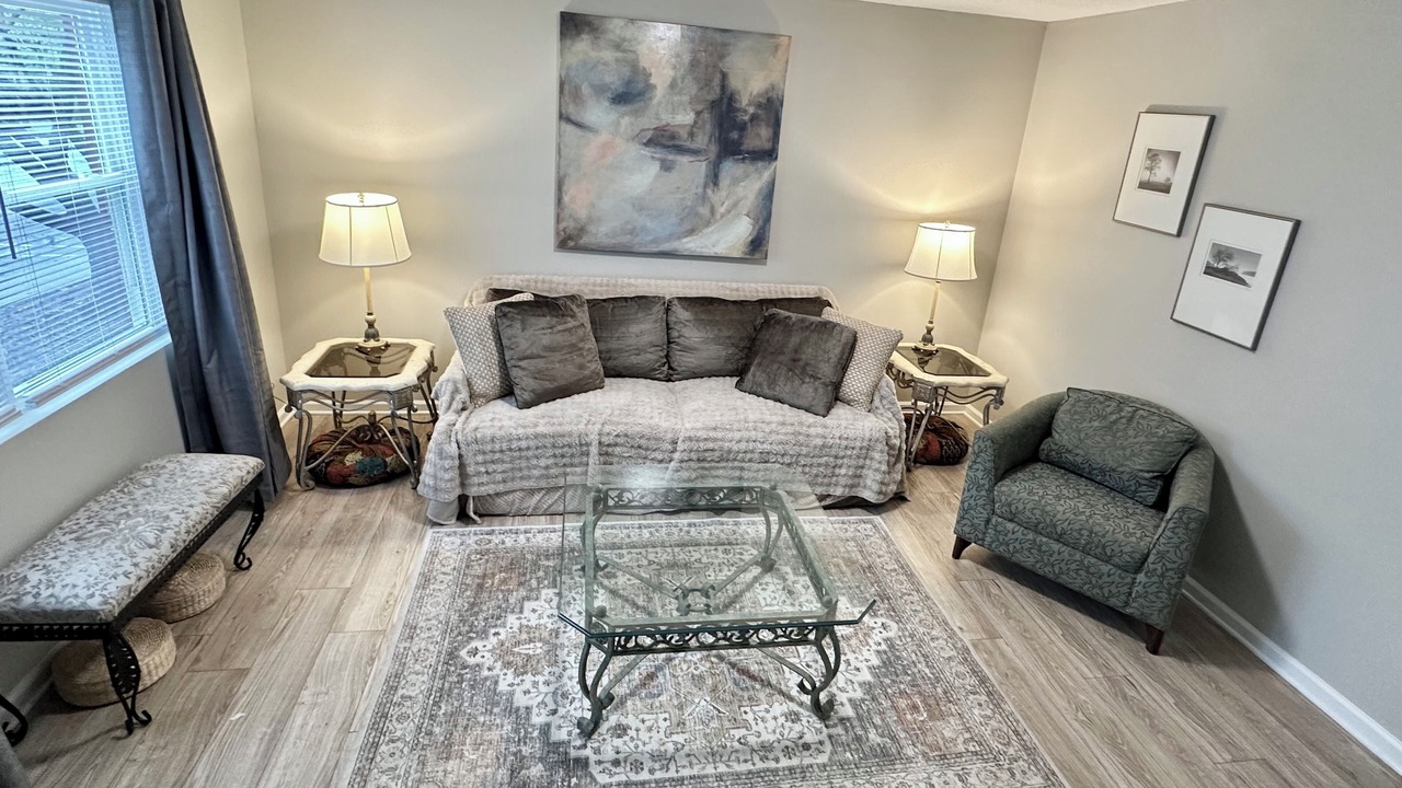 Photo of Livingroom in Hickory