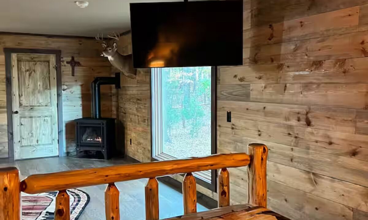 Photo of Bedroom in State Road