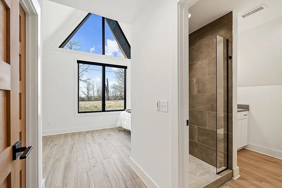 Photo of Bedroom in Smithville